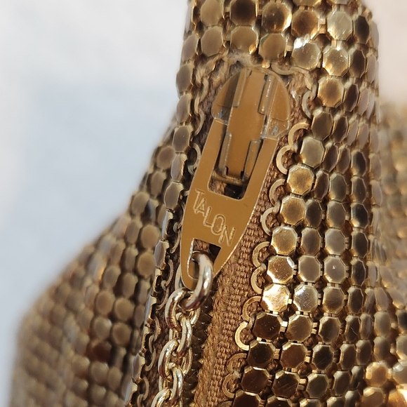 Whiting and Davis bronze/gold Mesh Chain Crossbody Bag EUC Vintage - Picture 4 of 9